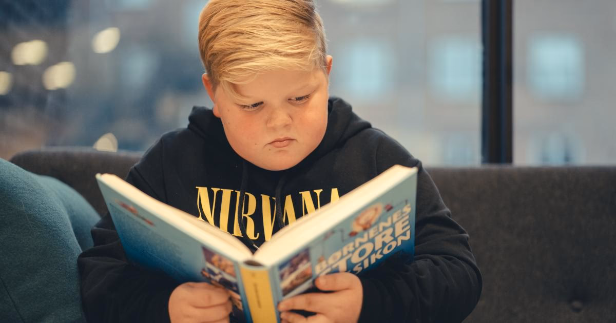 Hvordan hjælper jeg mit barn med læsning?