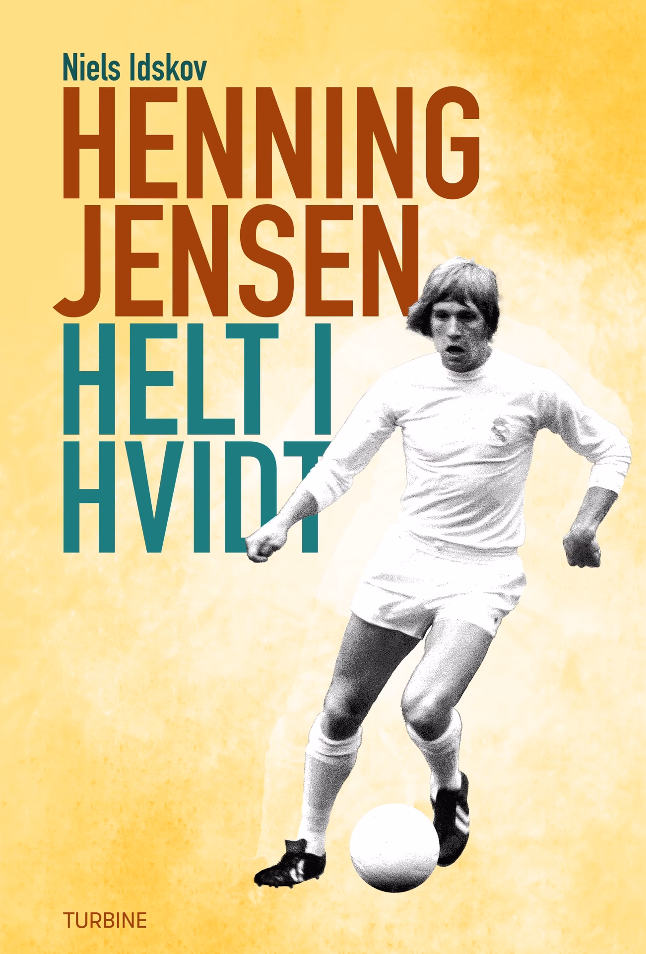 Hvem bor Nicklas Bendtner sammen med?