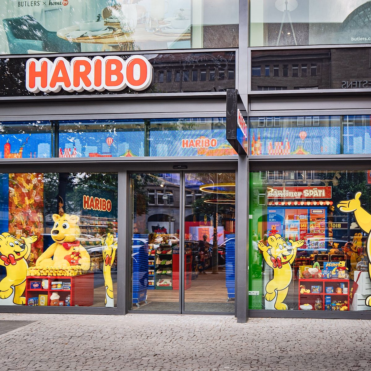 What is the most famous shopping street in Berlin?