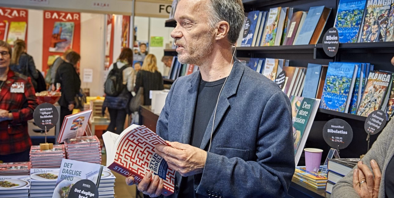 Hvilken version af Bibelen bruger man i Danmark?