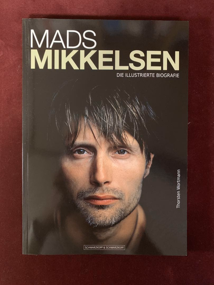 Hvad laver Mads Mikkelsens søn?