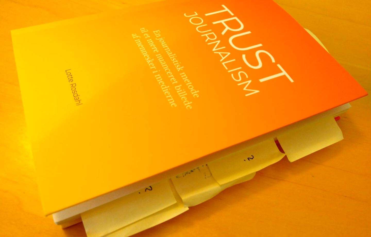 Er det svært at komme ind på journalistik?