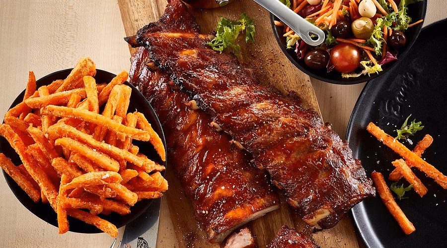 Er det gratis at spise på Bones på sin fødselsdag?