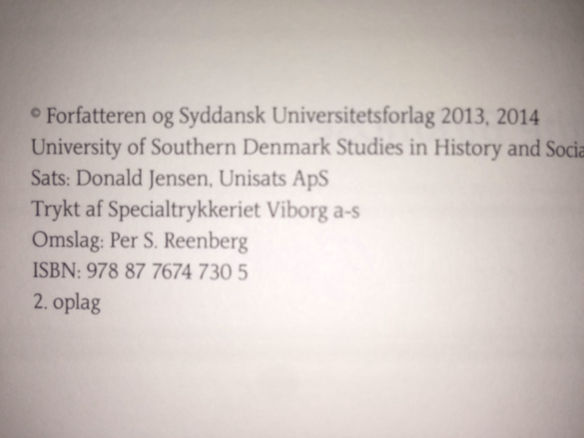 Hvad er forskellen på udgave og oplag?