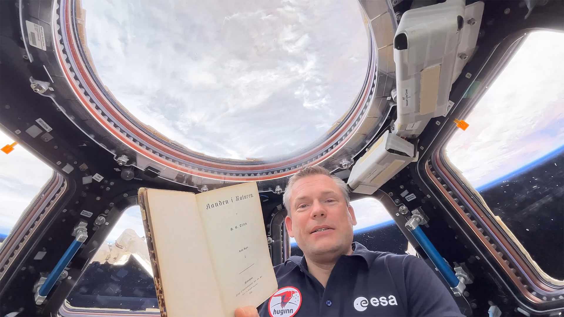 Hvor bor Andreas Mogensen i 2025?