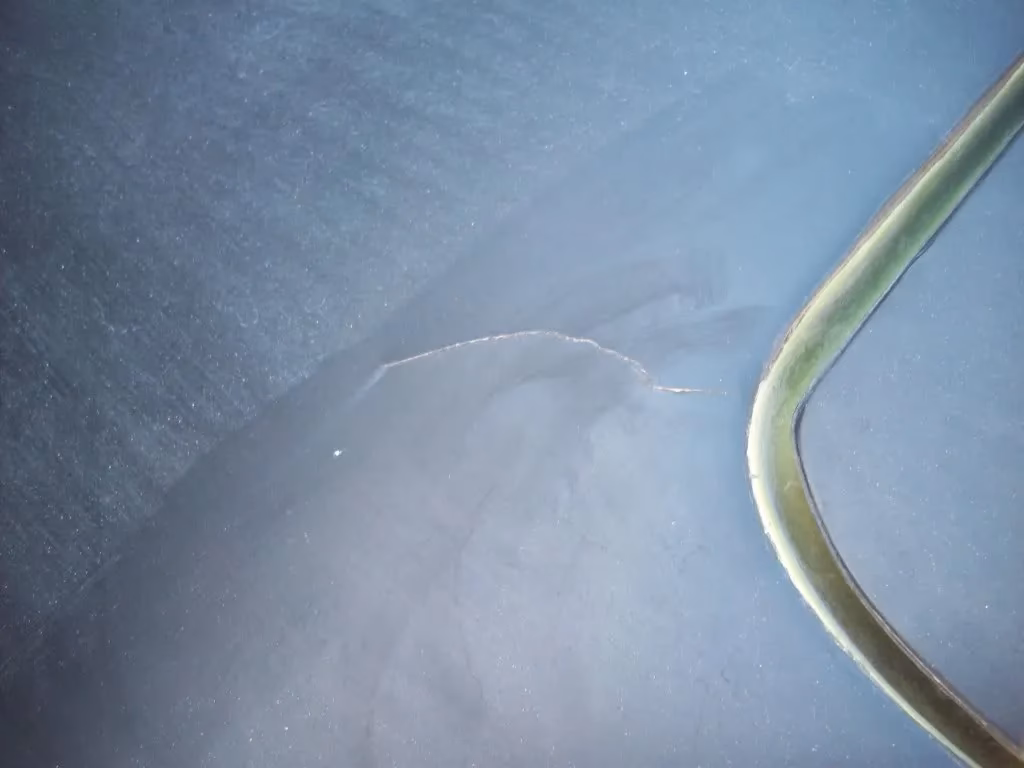 Does Builders Bog crack?