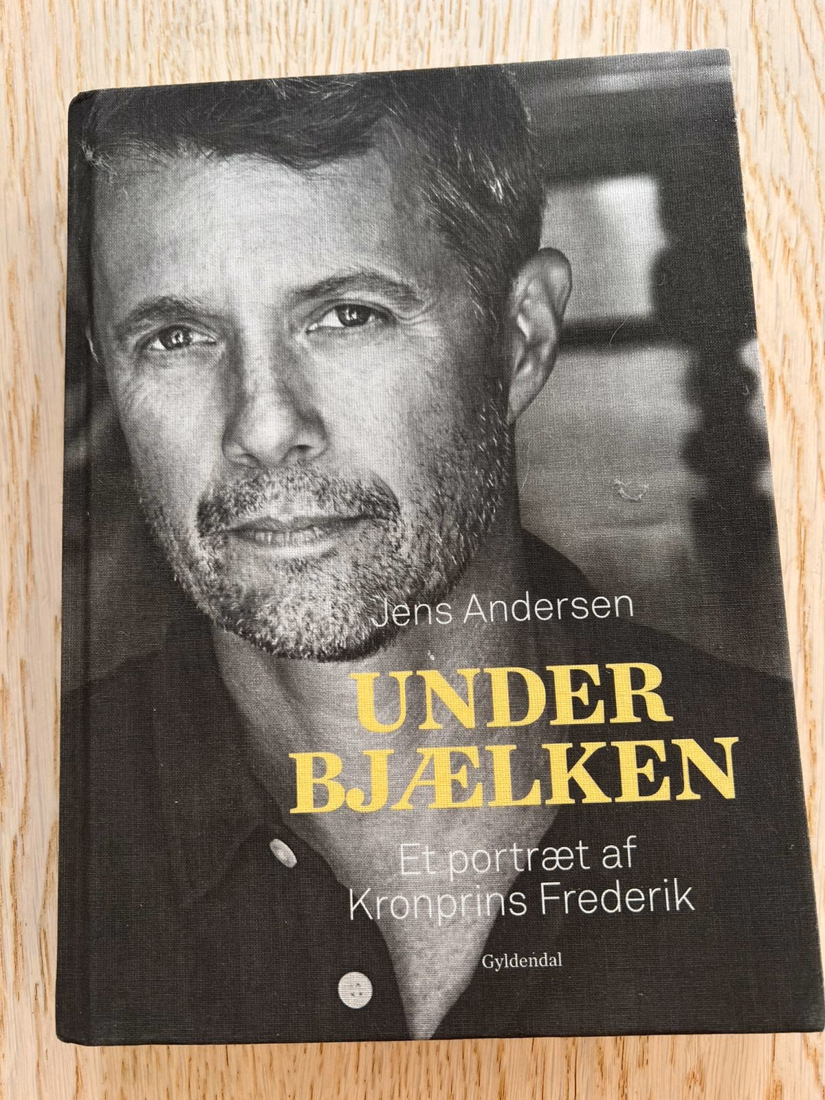 Hvorfor skal kronprins Frederik ikke krones?