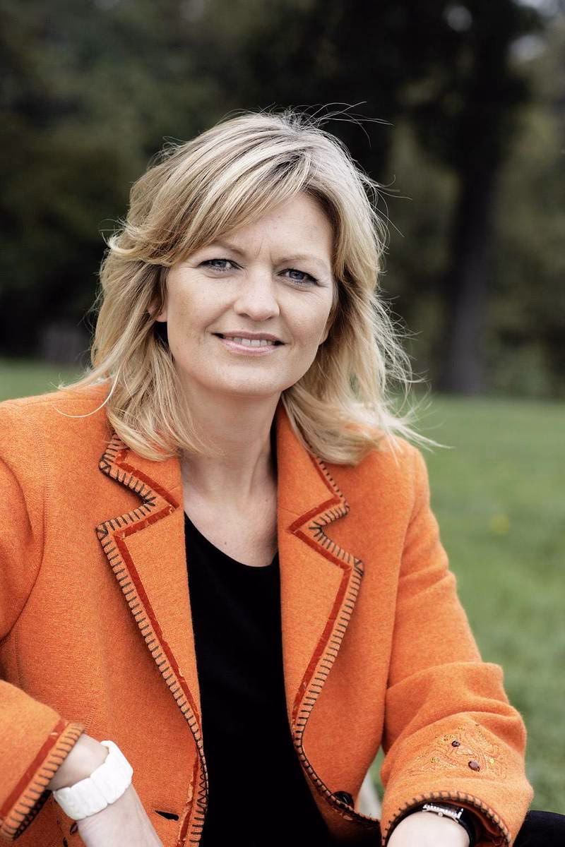 Hvad laver Eva Kjer Hansen i dag?