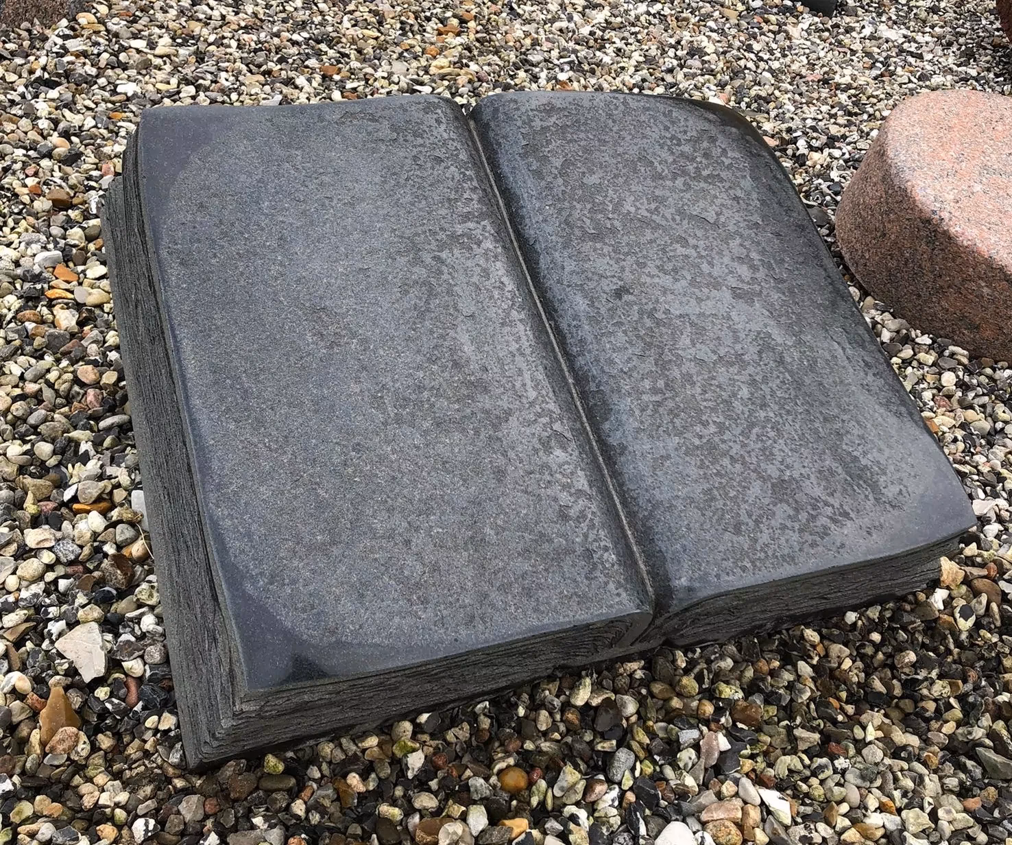 Hvad skal man skrive på en gravsten?