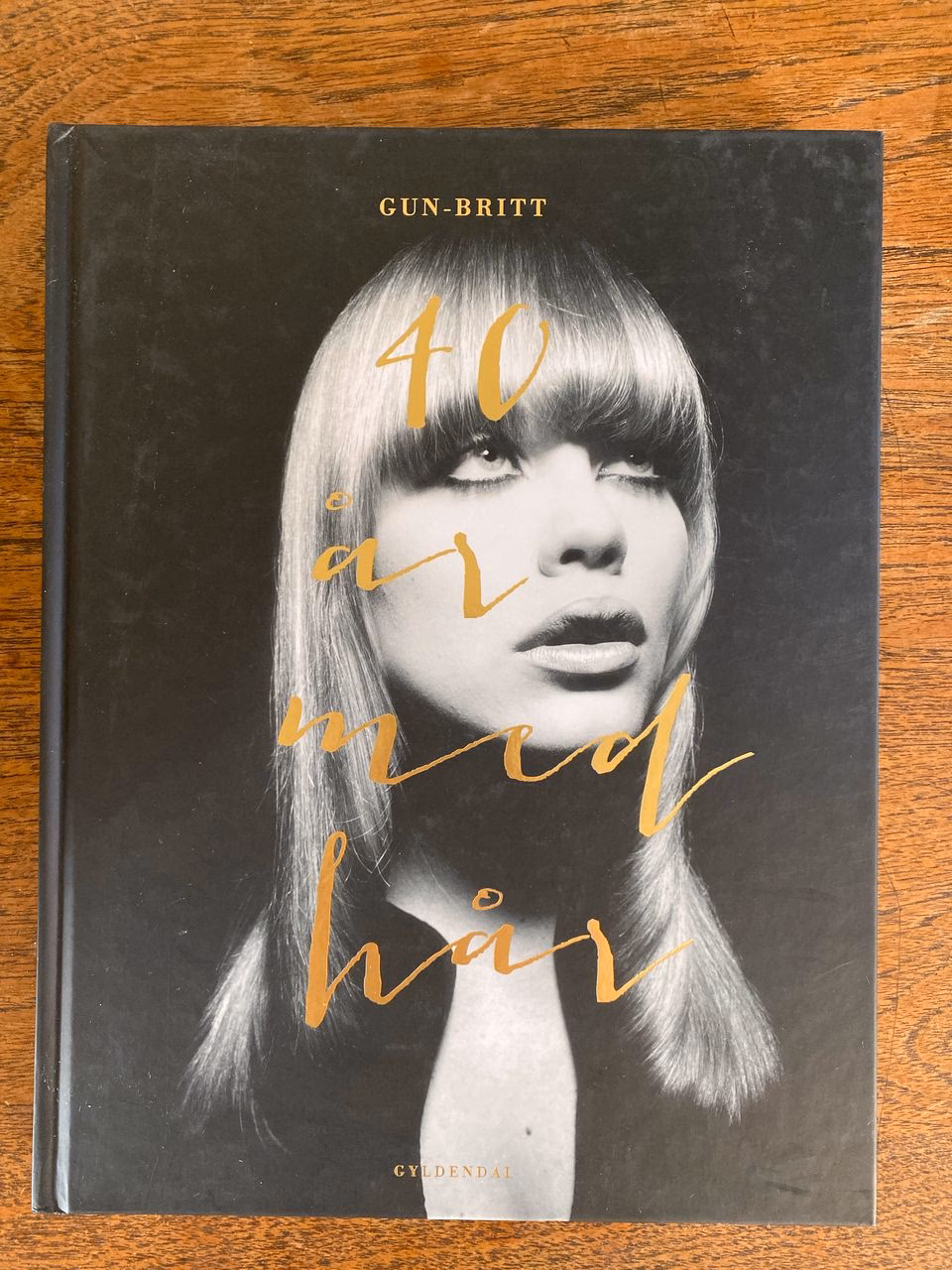 Hvad tjener Gun-Britt?