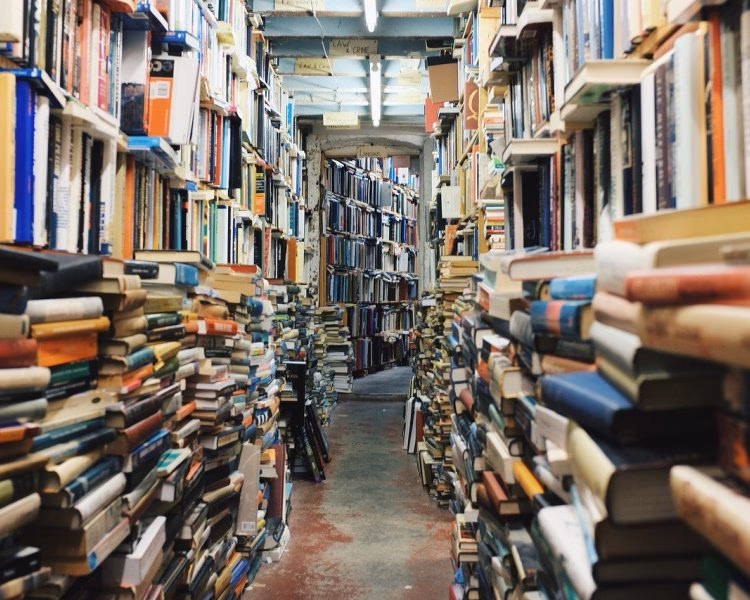 Hvordan får jeg et lånerkort til biblioteket?