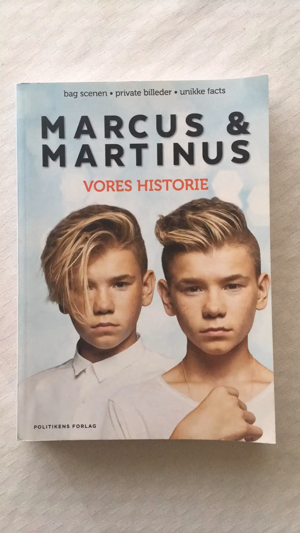 Hvem er Marcus og Martinus kærester med?