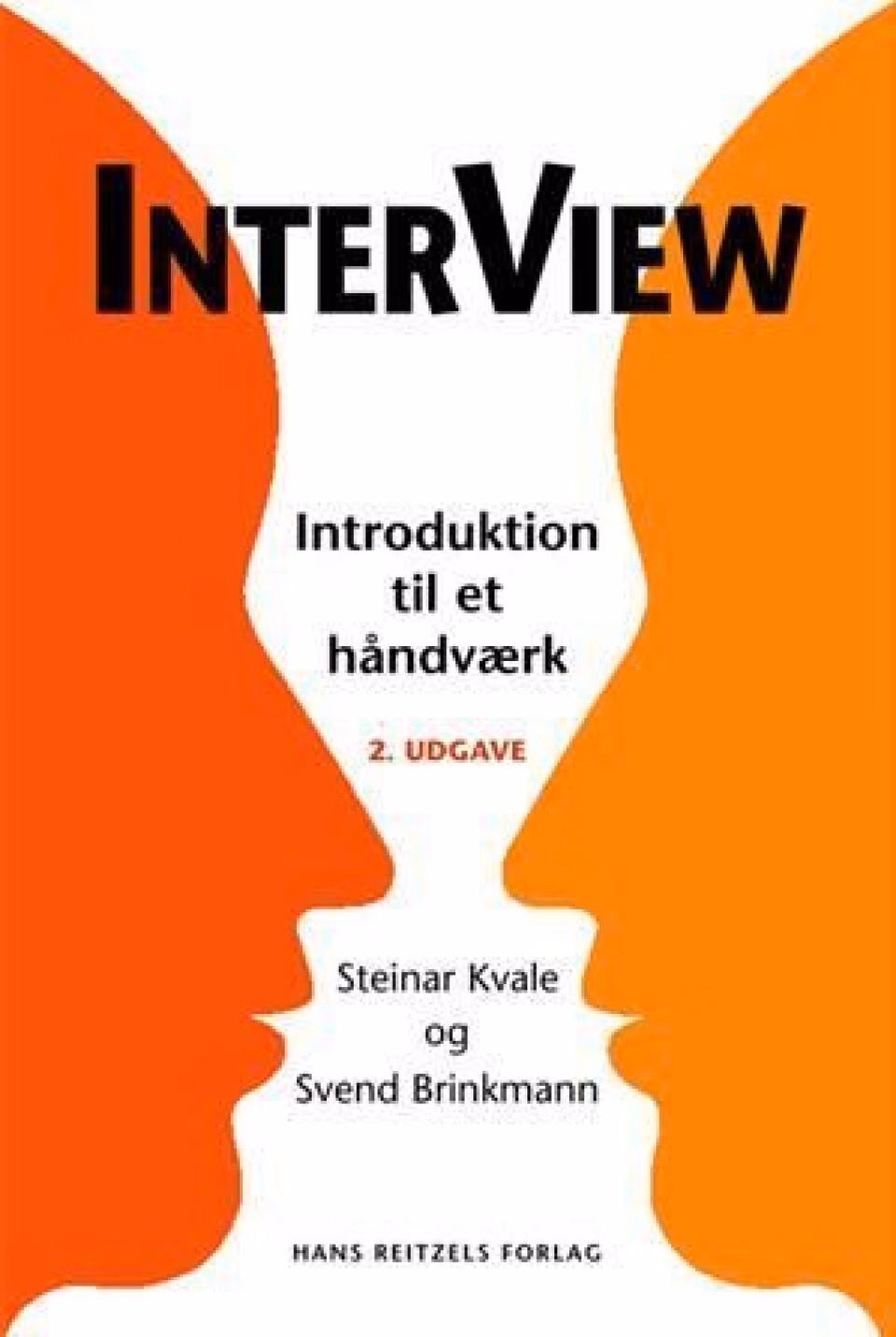 Hvad er en semistruktureret interviewguide?