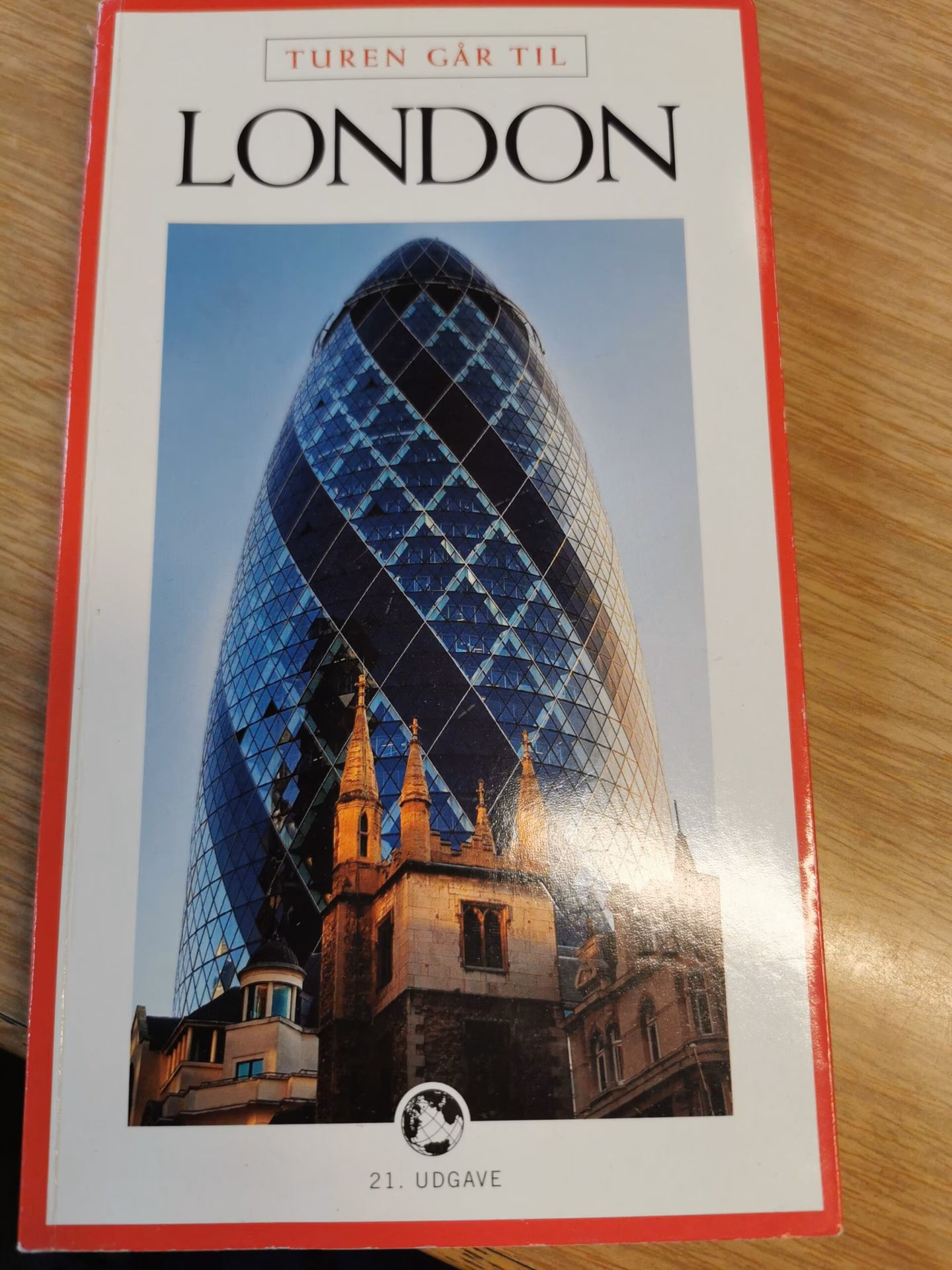 Hvor lang tid tager turen i London Eye?